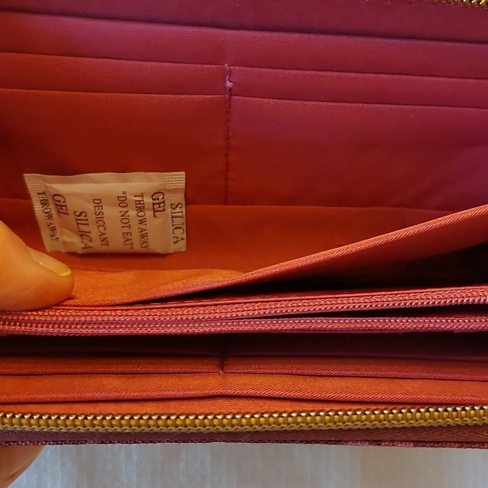 Travelon RFID Blocking Wallet Wristlet Burgundy NEW - Picture 8 of 14